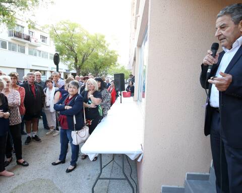Le Dr Yves Kbaïer a inauguré hier la permanence de la liste Alliance pour Hyères au 15 rue Dunan.