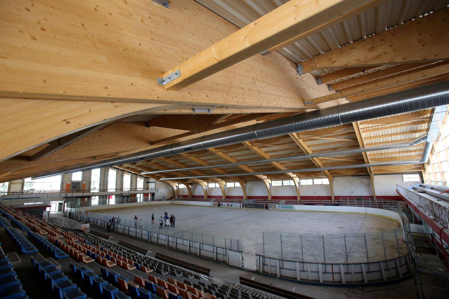 PHOTOS. L'ouverture de la patinoire de La Garde est une nouvelle fois repoussée VarMatin PHOTOS. L'ouverture de la patinoire de La Garde est une nouvelle fois repoussée VarMatin