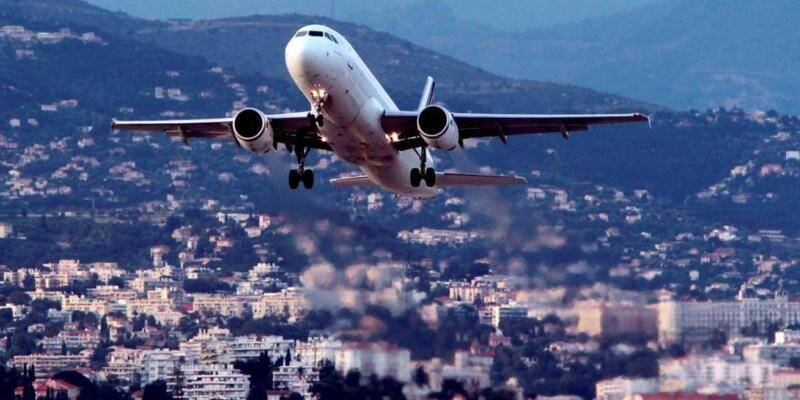 Avion Qui A Failli Se Crasher Le jour où deux avions ont failli se crasher sur Golfe-Juan - Nice-Matin