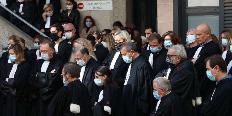 The Draguignan judicial court observes a minute of silence in tribute to the President of the Bar Laurent Garcia