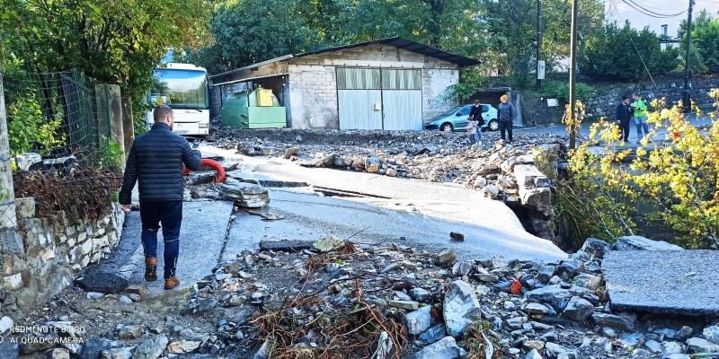 Photo of VIVRE.  Les recherches se poursuivent, de gros dégâts dans l’arrière-pays … Suivez avec nous la tempête Alex dans les Alpes-Maritimes et le Var