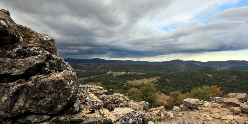 A Wednesday under a stubborn grayness in the Var