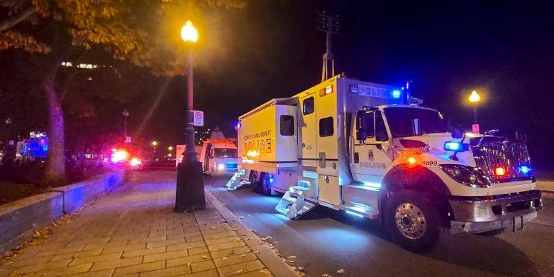 Photo of «Night of Horror» au Québec: un homme tue deux personnes avec un sabre le soir d’Halloween