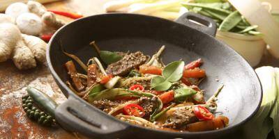 LA RECETTE DU JOUR. Wok de boeuf au curry rouge
