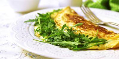 LA RECETTE DU JOUR. Omelette au brie et au mesclun