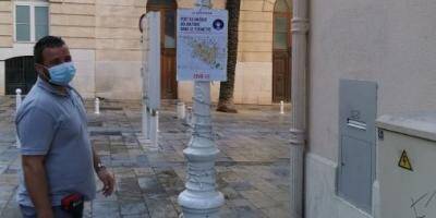 Les panneaux indiquant le port obligatoire du masque dans le centre-ville de Toulon sont très... discrets