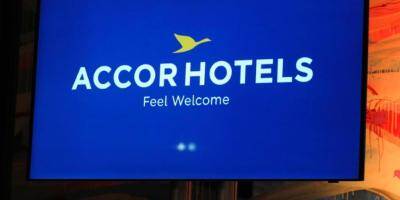 Accor, après une grosse perte semestrielle, va supprimer 1.000 emplois dans le monde