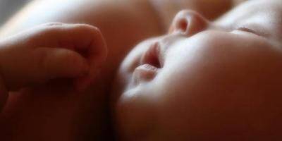 Bonne nouvelle pour les papas, l'Assemblée nationale vote le passage à 28 jours du congé paternité