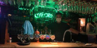 Covid-19: soulagement pour les bars qui proposeront à manger, pour les autres, c&#39;est la résignation