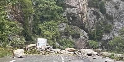Tempête Alex: éboulements, chutes d'arbres, inondations... le point sur l'état des routes des Alpes-Maritimes à 16h45