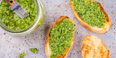 LA RECETTE DU JOUR. Pesto à la spiruline de Grasse