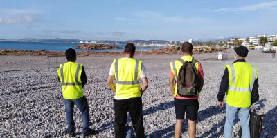 L'administration pénitentiaire participe au nettoyage des plages à Saint-Laurent-du-Var