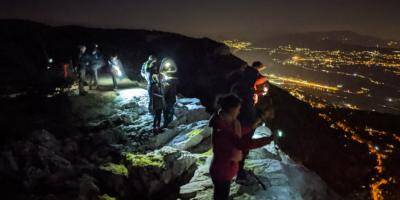 Ils organisent une marche pour contester la décision gouvernementale qui interdit les balades en montagne