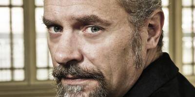 Henri Loevenbruck mêle vengeance et société secrète dans son nouveau thriller 