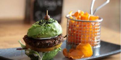 LA RECETTE DU JOUR. Avocado burger, mayonnaise végétale