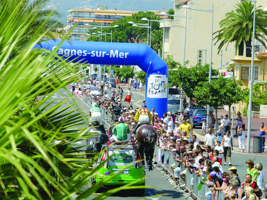 En 2009, le passage du Tour de France et de sa caravane avaient draîné du monde sur le bord de mer cagnois.Un public qui devrait encore se démultiplie le 3 juillet, jour où Cagnes est ville-étape de la Grande boucle. 