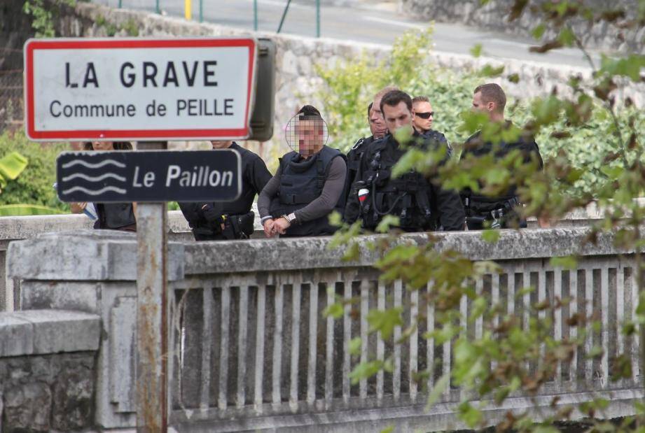 La mort du gendarme Brière reconstituée à la Grave de Peille