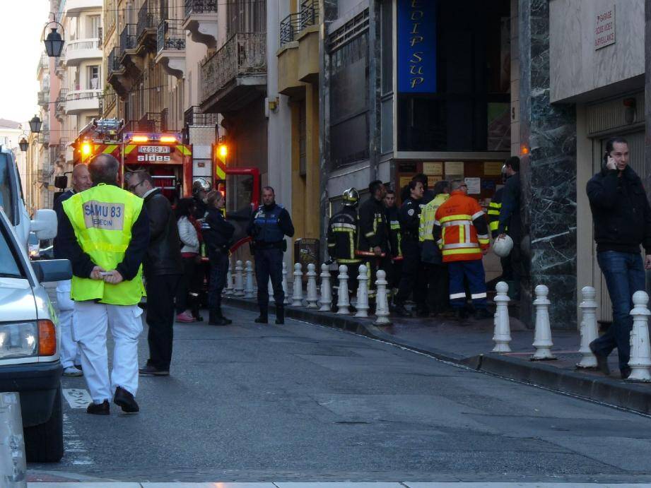 Un important dispositif de secours a été engagé hier matin, près de la place de la Liberté.