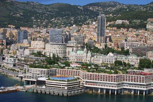 Vue monaco illustration