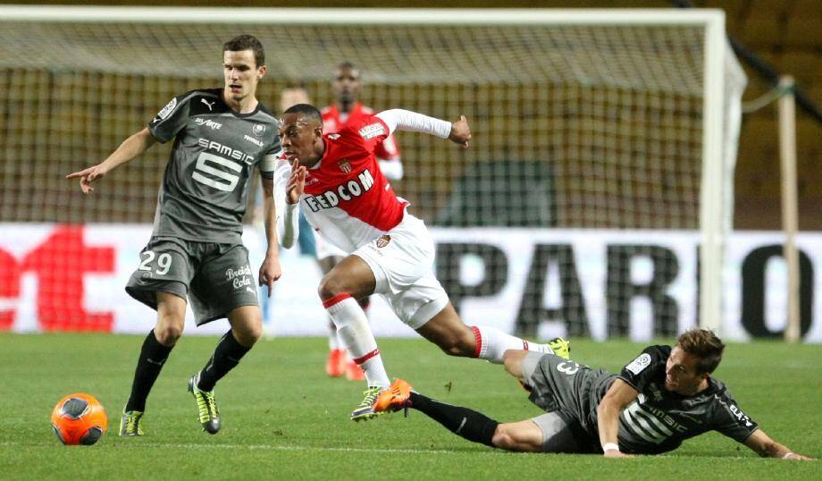 Contre Rennes, Martial a étalé ses qualités de vitesse en se faufilant entre Danzé et Konradsen.