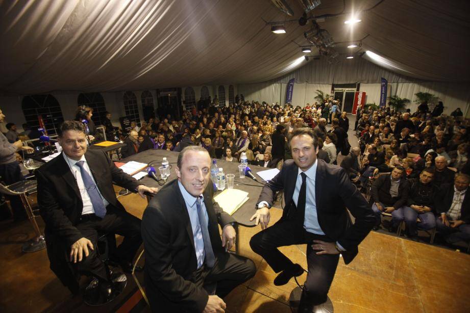 Jean-Pierre Mangiapan, Christophe Trojani et Cédric Cirasa, hier soir, sous le chapiteau de la Citadelle.