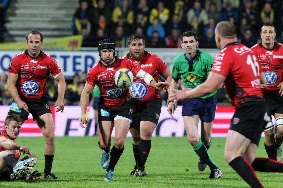 Le RCT perd la tête à Clermont (22-16)