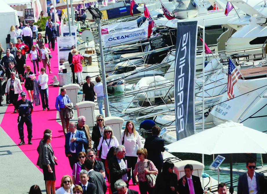 Le Yacht Show en 2013 à Antibes