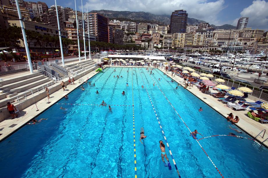 La piscine du port Hercule