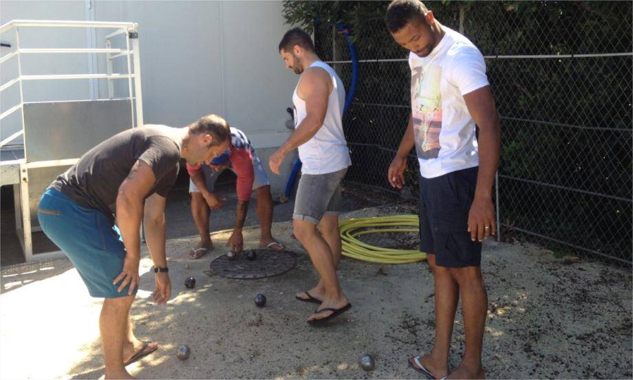 Partie de pééétanque au RCT