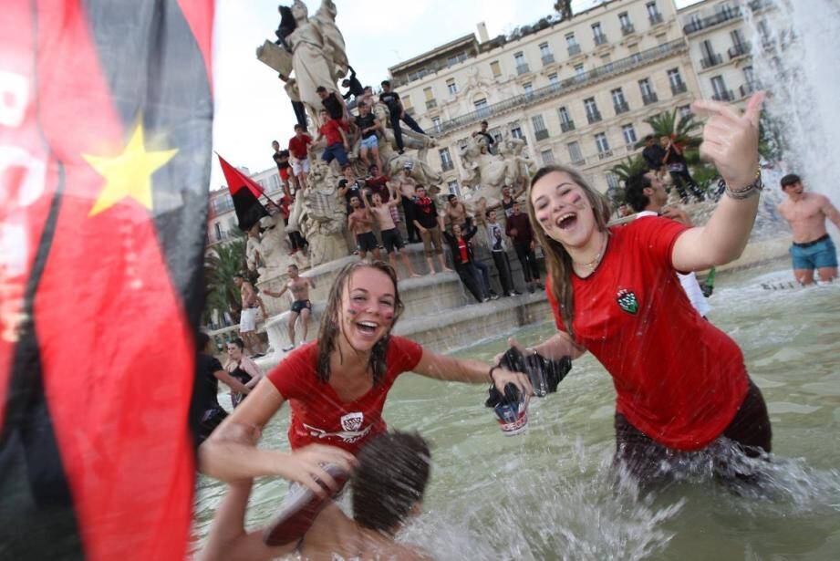 LIVE-TWEET. La folle journée des supporters du RCT pour la finale de H-Cup