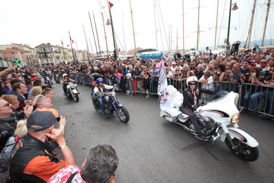 Des milliers de bikers ont défilé hier à Saint-Tropez et dans le golfe.