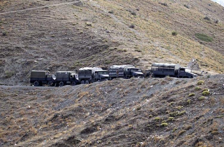 Convoi militaire algérien le 23 septembre près de la localité d'Ait Ouabane, dans la région où Hervé Gourdel a été enlevé.