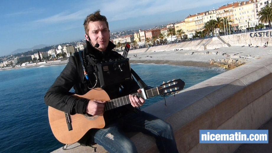 VIDEO. Il compose une chanson pour Charlie