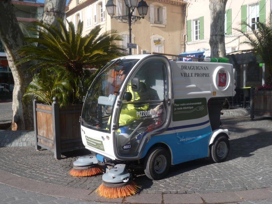 Selon les responsables du groupe Pizzorno, dans dix ans, 90 % des véhicules utilisés en matière de propreté urbaine et de collecte des déchets ménagers, seront électriques.