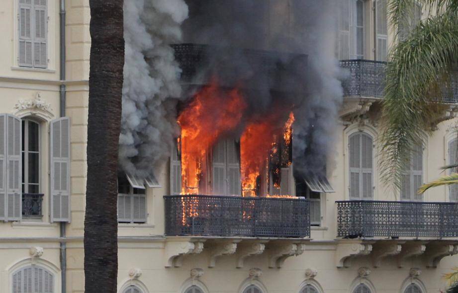 Une femme de 64 ans est décédée dans le feu de son appartement au 28, boulevard Carabacel à Nice