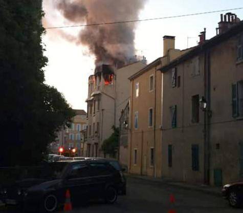 Un appartement détruit par les flammes à La Seyne