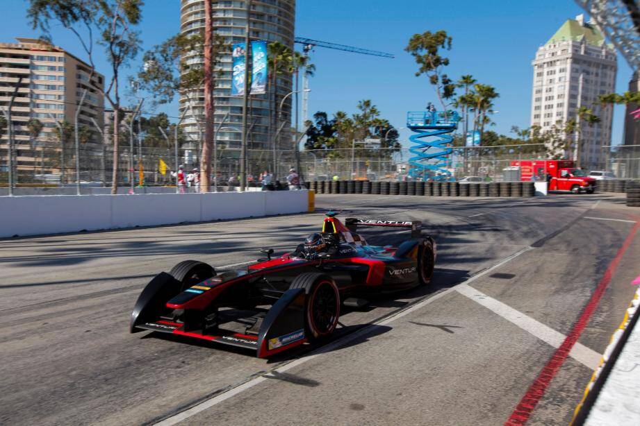 A 15 jours du Grand Prix de F1, Monaco accueille ce samedi son premier ePrix. Des tribunes à la piste, l'ambiance est forcément électrique.