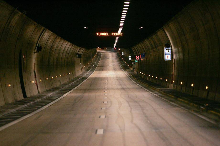 Illustration intérieur du tunnel de Toulon fermé 