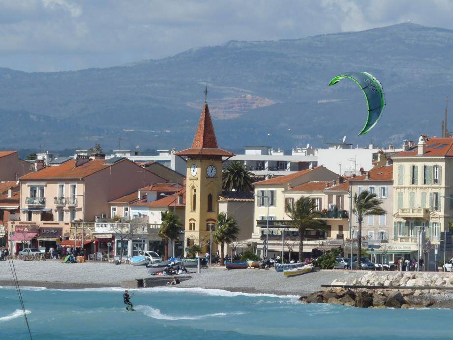 La baie du Cros de Cagnes