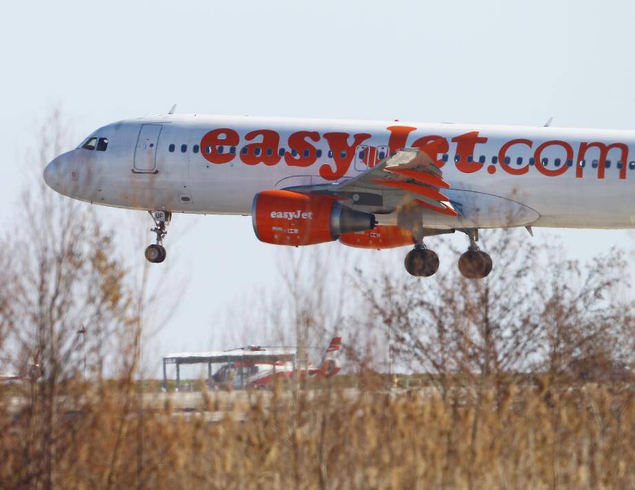 Un avion easyJet à l'aéroport de Nice Côte d'Azur. 