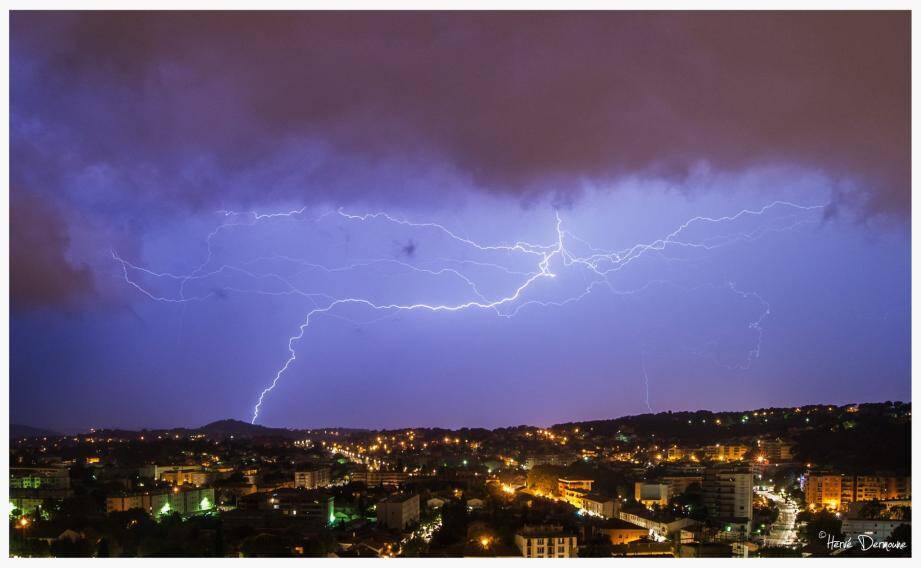 Vous avez entendu de fortes détonations cette nuit? Pas d