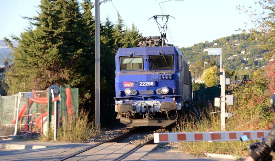 La ligne SNCF Cannes-Grasse rétablie.