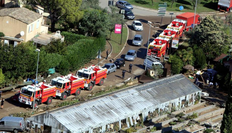 Selon notre décompte, plus aucune victime signalée n'était encore recherchée ce lundi en début d'après-midi. Le bilan des inondations dans les Alpes-Maritimes est de 19 morts.