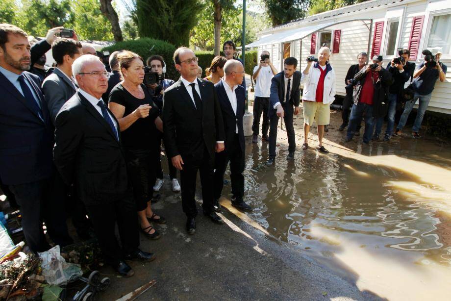 François Hollande en visite au sinistrés dans les Alpes-Maritimes