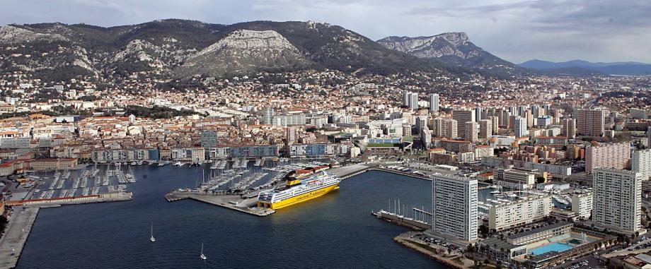 Le port de Toulon.