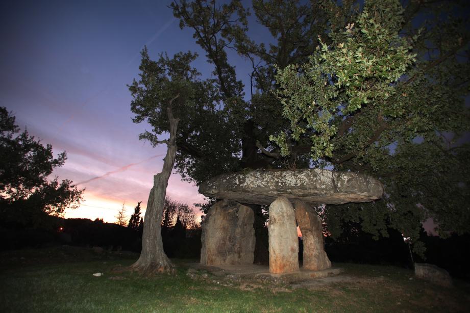 Le dolmen de la Pierre de la Fée, à Draguignan. Photo: C.Chavignaud