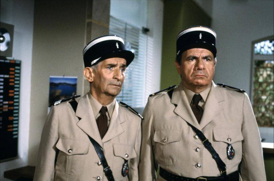 Louis de Funès et Michel Galabru dans Le gendarme de Saint-Tropez.