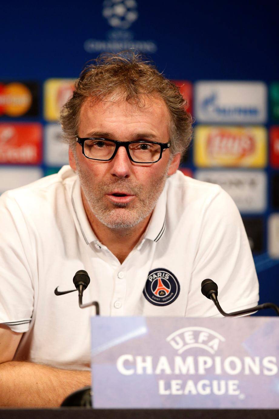 ©YOAN VALAT/EPA/MAXPPP - epa05162279 Paris Saint-Germain head coach Laurent Blanc speaks during a press conference at the Parc des Princes Stadium in Paris, France, 15 February 2016. Paris Saint-Germain will play against Chelsea in an UEFA Champions League Round of 16 soccer match on 16 February. Blanc made remarks about PSG defender Serge Aurier's suspension after homophobic remarks.  EPA/YOAN VALAT FRANCE SOCCER UEFA CHAMPIONS LEAGUE