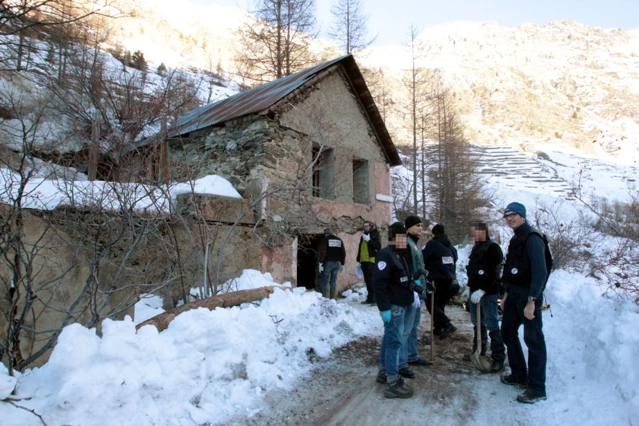 Le calvaire de Manuela avait débuté dans cette masure abandonnée d’Isola avant de se poursuivre dans un appartement niçois. Le procès de ses agresseurs est prévu jusqu’à vendredi. 