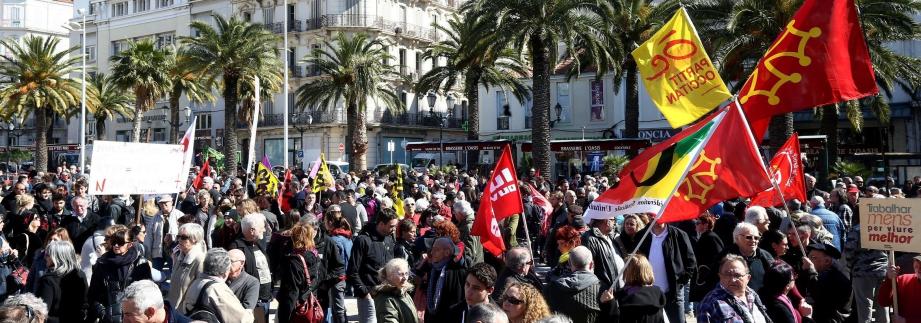 La manifestation du 9 mars contre la loi Travail avait réuni à Toulon 1.000 personnes selon la police, et 4.000 selon la CGT.